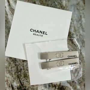 Chanel Inset ‘CC’ Crystal Alligator Hair Clips New SEALED in  Plastic & Box GWP